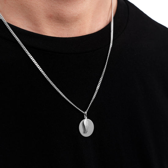 VLEUGEL GRAVEERPLAATJE COLLIER 925 ZILVER GERHODINEERD - IDENTIM®