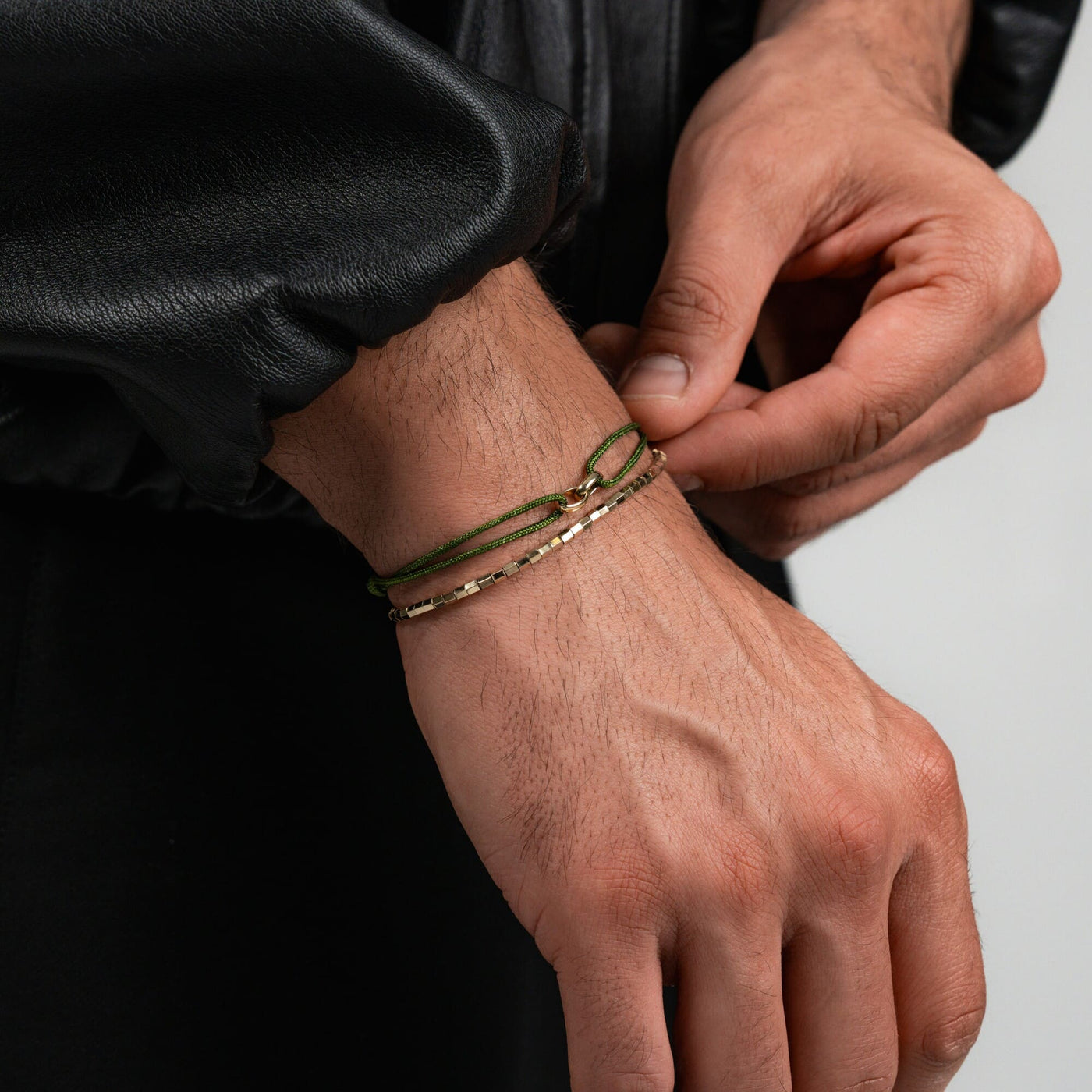 GLORY BRACELET OLIV STOFFARMBAND 585 GOLD