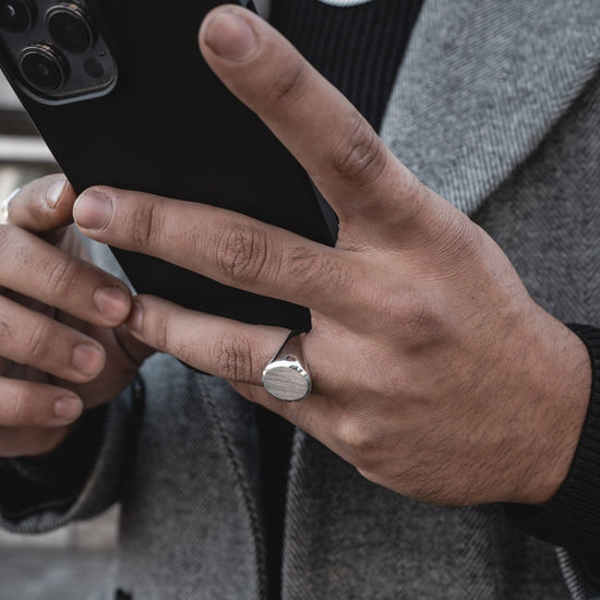 SIGNET RING BRUSHED OVAL 925 SILVER RHODIUM PLATED - IDENTIM®
